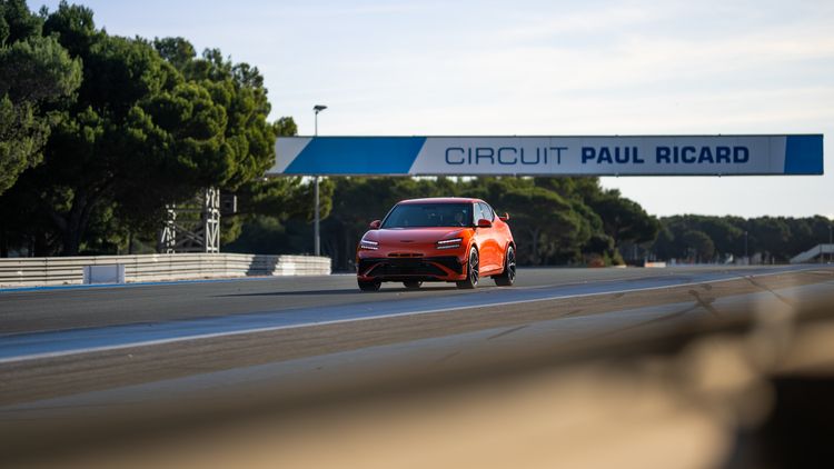 Genesis GV60 Magma Nederland