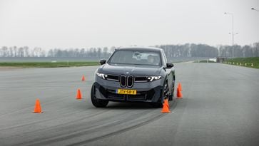 BMW iX3: exterieur in beeld