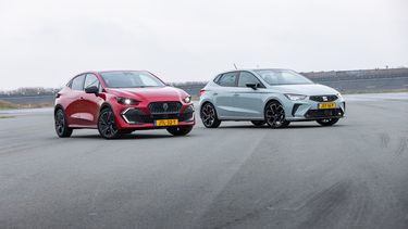 Renault Clio vs. Seat Ibiza: deze hatchback met bezinemotor is het best