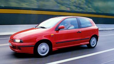 Fiat Bravo HGT heeft een verborgen juweel onder de motorkap: de ultieme vergeten sleeper