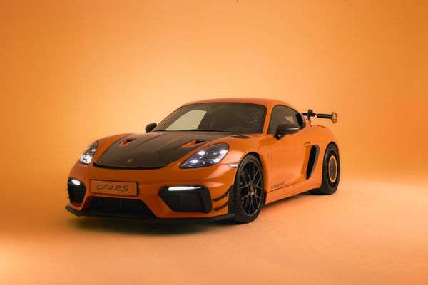 Porsche 718 Cayman GT4 RS