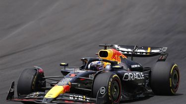 Red Bull Racing's Dutch driver Max Verstappen races during the Sprint race at the Jose Carlos Pace racetrack, aka Interlagos, in Sao Paulo, Brazil, on November 2, 2024, on the eve of the Formula One Sao Paulo Grand Prix. 
Miguel Schincariol / AFP