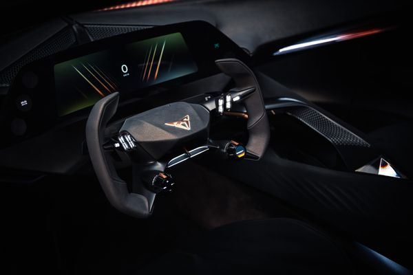 De Cupra Tindaya interieur