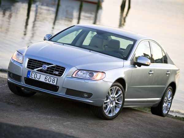 Volvo S80
