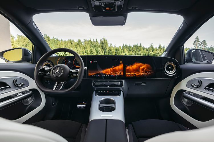 Mercedes-Benz GLA AI spraakassistent EV hybride