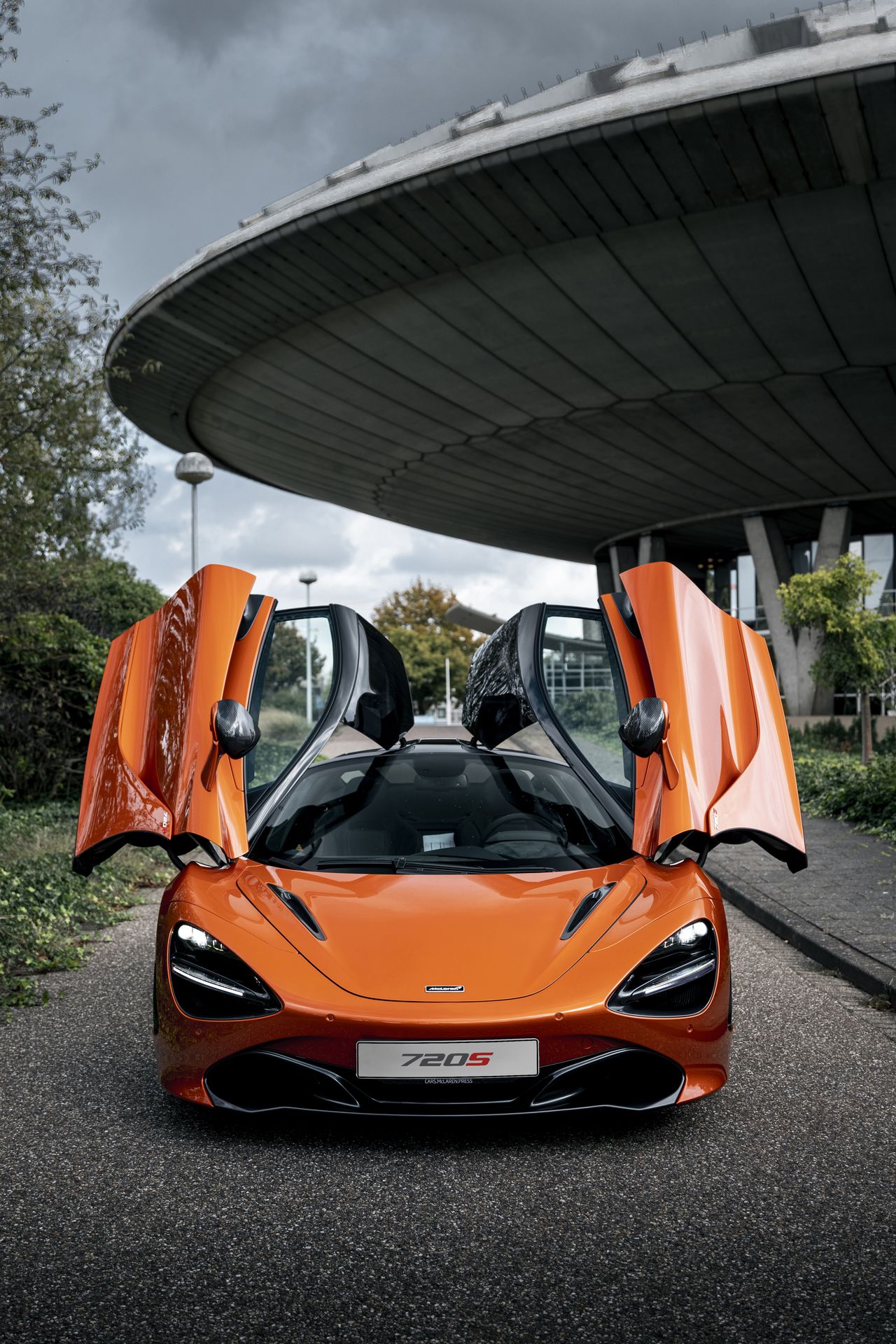 Zichtbaar Onderwijs zal ik doen Cito Motors Eindhoven tweede dealer voor McLaren in Nederland