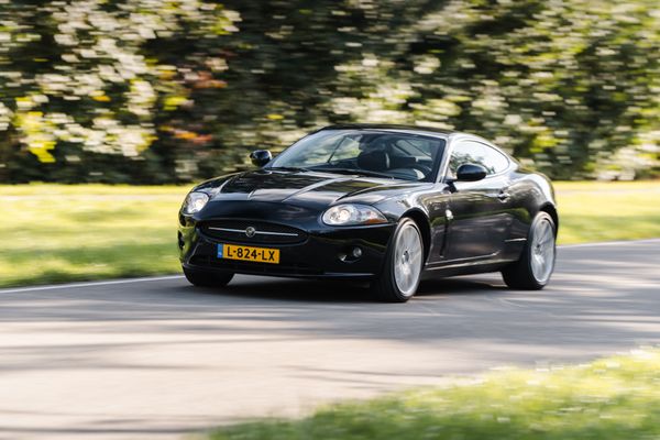 BMW 645Ci Jaguar XK8 occasion