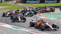 2023-09-03 15:23:53 MONZA - Max Verstappen (Red Bull Racing) temidden van Charles Leclerc (Ferrari) en Carlos Sainz (Ferrari) (l-r) in actie tijdens de Grote Prijs van Italie op het circuit van Autodromo Nazionale Monza op 3 september 2023 in Monza, Italie. ANP SEM VAN DER WAL