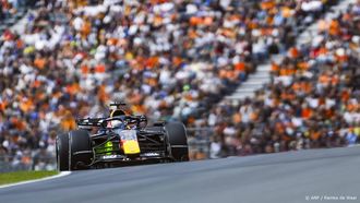 ZANDVOORT - Max Verstappen (Oracle Red Bull Racing)  tijdens de eerste vrije training, voorafgaand aan de F1 Grand Prix van Nederland op het Circuit van Zandvoort. REMKO DE WAAL / ANP