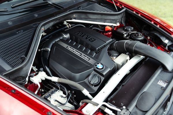 Luxe BMW-SUV schreef 85 procent af en is nu een betaalbare occasion, BMW X6