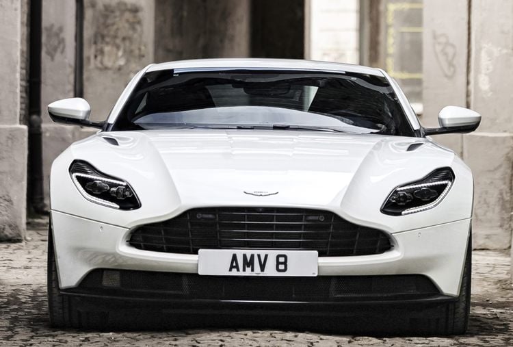aston_martin_db11_v8_84