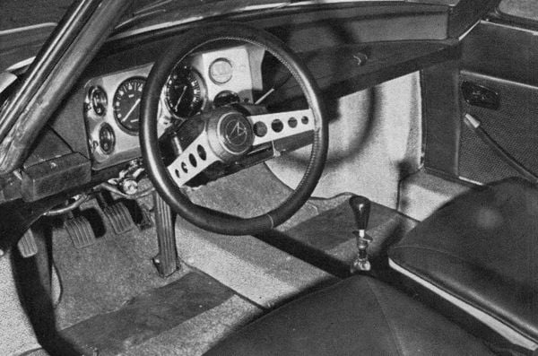 cockpit Matra 520