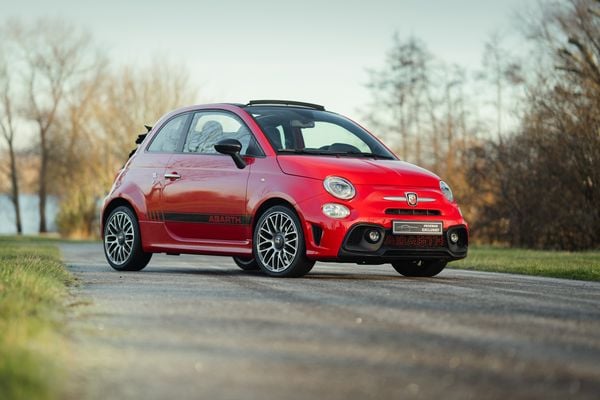 Abarth 595 vs. Renault Twingo RS: het leukste betaalbare bommetje