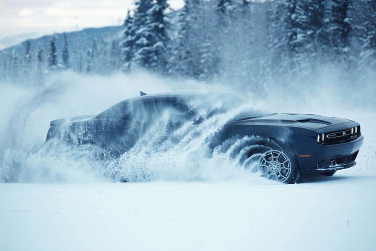 dodge-challenger-gt-005-1