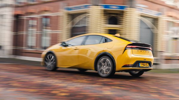 Toyota Prius, voorrangsregels