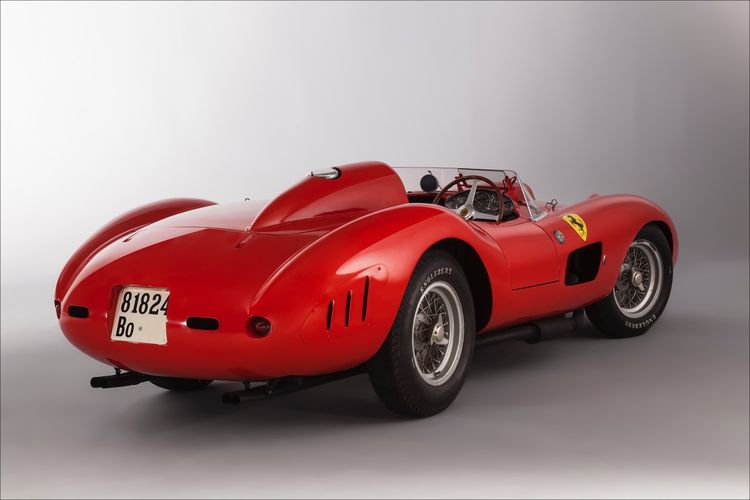 1957-Ferrari-315-335-S-Scaglietti-Spyer-Collection-Bardinon-4-©ArtcurialPhotographeChristianMartin-1200x800