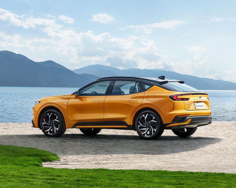 Gloednieuwe Ford Mondeo voor 18.000 euro is jammer genoeg niet wat het lijkt