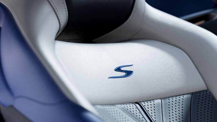 Aston Martin DB12 S interieur