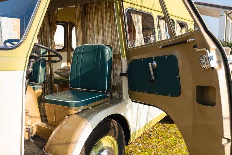 Alfa Romeo camper