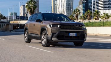 Jeep Compass Stellantis SUV EV elektrische auto plug-in hybride mild-hybrid