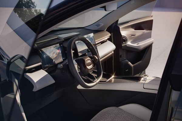 Lynk & Co 08