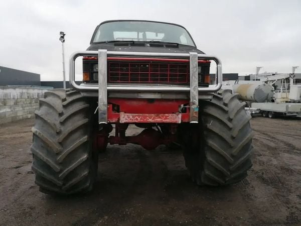 Dodge B200 Monster Truck, Nederlandse veiling