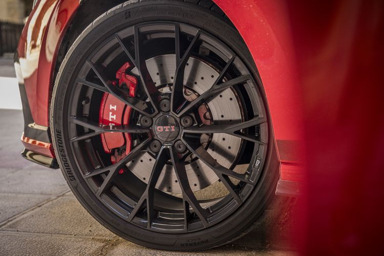 Volkswagen Golf GTI Clubsport Edition 50 rijtest hot hatch