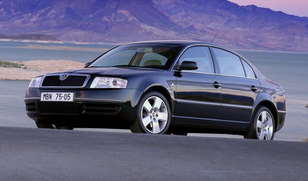 Skoda Superb paraplu occasion ijskrabber