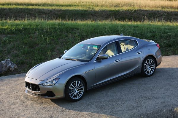 Illya B&B Vol Liefde BB Vol Liefde Maserati Ghibli occasion tweedehands auto