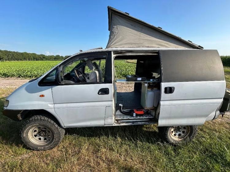 Mitsubishi L400 4x4 camper kampeerauto offroad occasion tweedehands