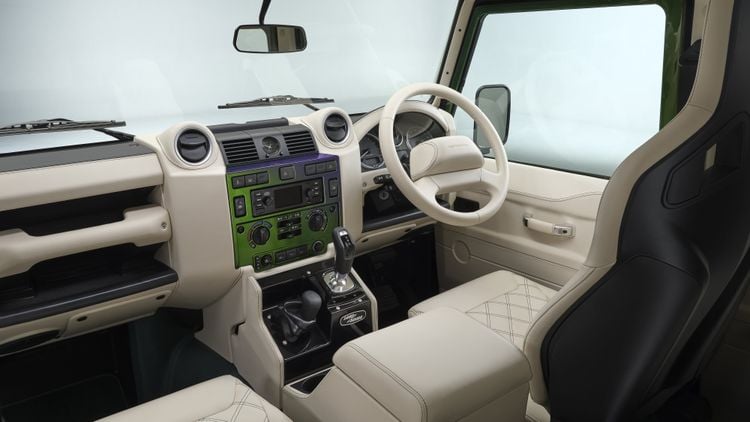 Land Rover Defender