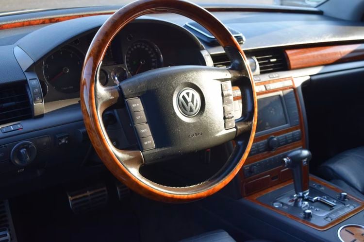 Volkswagen Phaeton luxe auto sedan occasion tweedehands auto