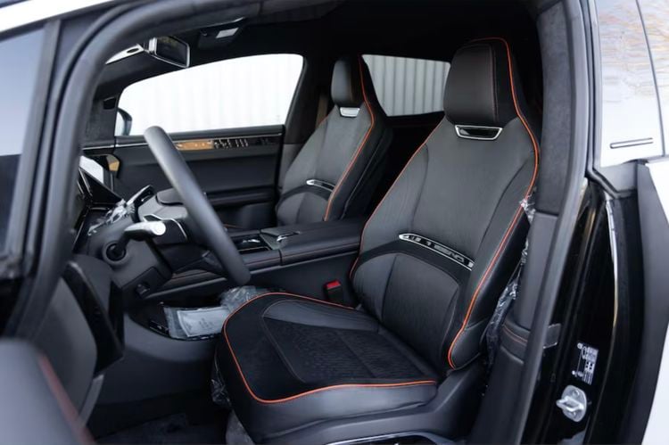 HiPhi X occasion tweedehands auto MPV Chinese auto te koop Nederland luxe