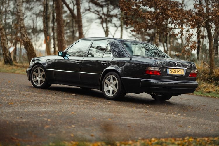 Porsche Audi RS2 Mercedes E 500 Limited Mercedes 500 E