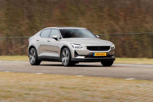 Afgeschreven leasebakken: Tesla Model 3 en Polestar 2 nu aantrekkelijk voor jou?
