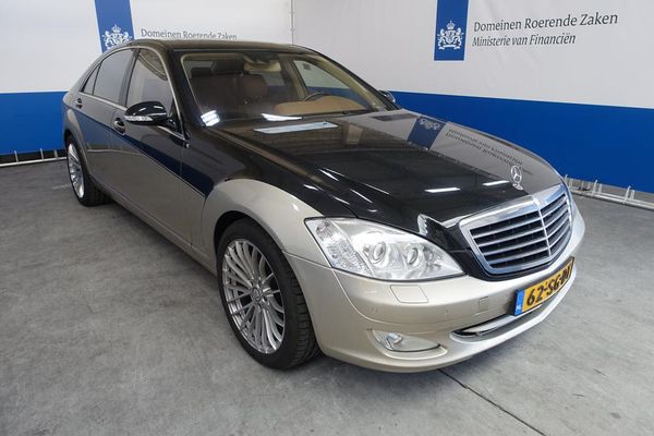 Nederlandse overheid, Mercedes-Benz S 500 Carlsson