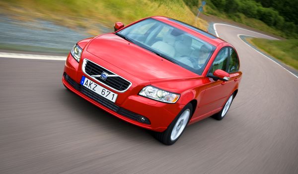 Volvo S40