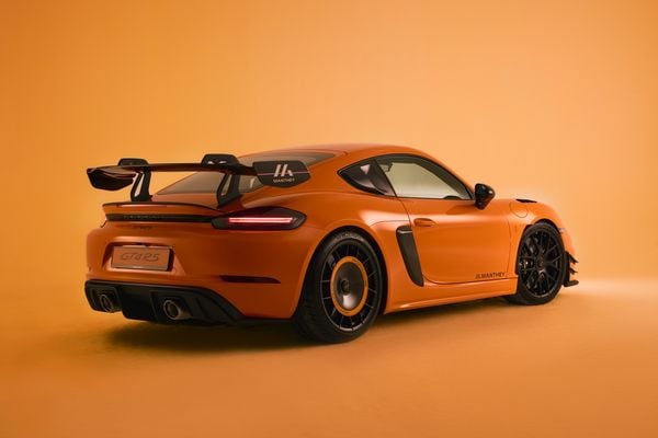 Porsche 718 Cayman GT4 RS
