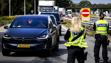 Gratis rijden naar de halve finale in Dortmund met goedkope Tesla