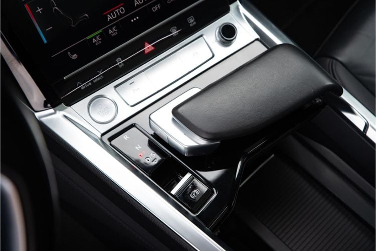 Luxe Audi-SUV kost door afschrijving nu een derde van nieuwprijs