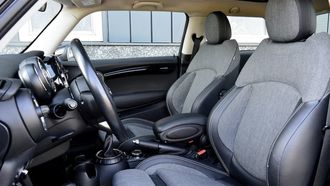 Retro occasion Mini Cooper tweedehands auto