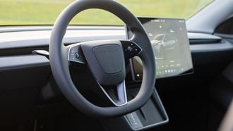 Tesla Model Y Standard rijtest test review