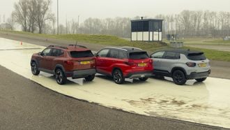 4x4 vierwielaandrijving Dacia Duster Jeep Avenger 4xe Suzuki Vitara Allgrip