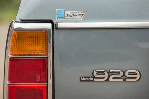 Uw Garage: Das Boot: Mazda 929 Stationwagon