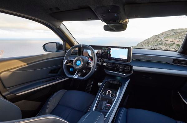 Auto van het Jaar 2025: elektrische Alpine A290 is échte hot hatch!