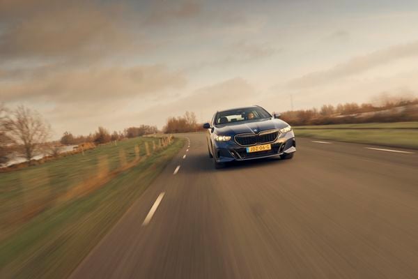 Audi A6 vs. BMW 5-serie: welke Duitse station is echt het best?