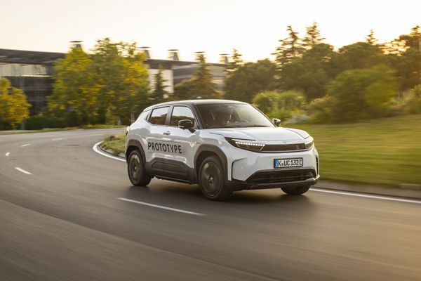 Toyota Urban Cruiser Kia EV3 EV elektrische auto