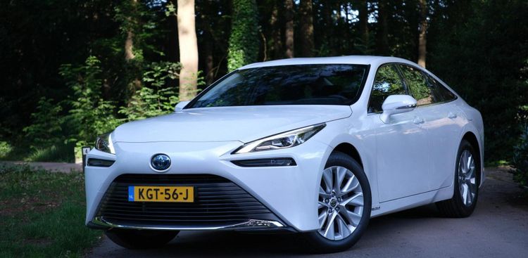 Deze Toyota is pas vijf maanden oud, maar schreef nu al 42.889 euro af