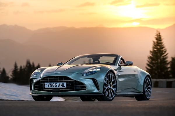 Aston Martin Vantage Roadster review test