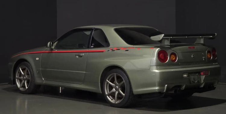 Nissan Skyline GT-R R34 tweedehands auto JDM occasion Nederland